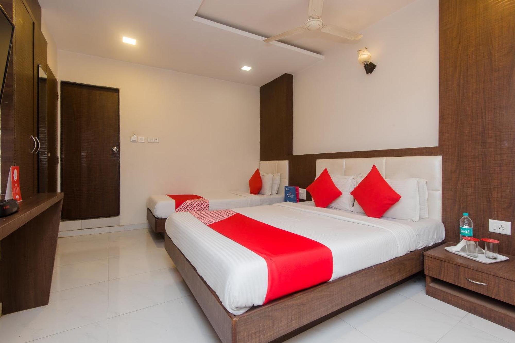 Hotel O Alfa Grand Near Chhatrapati Shivaji International Airport Мумбаи Экстерьер фото